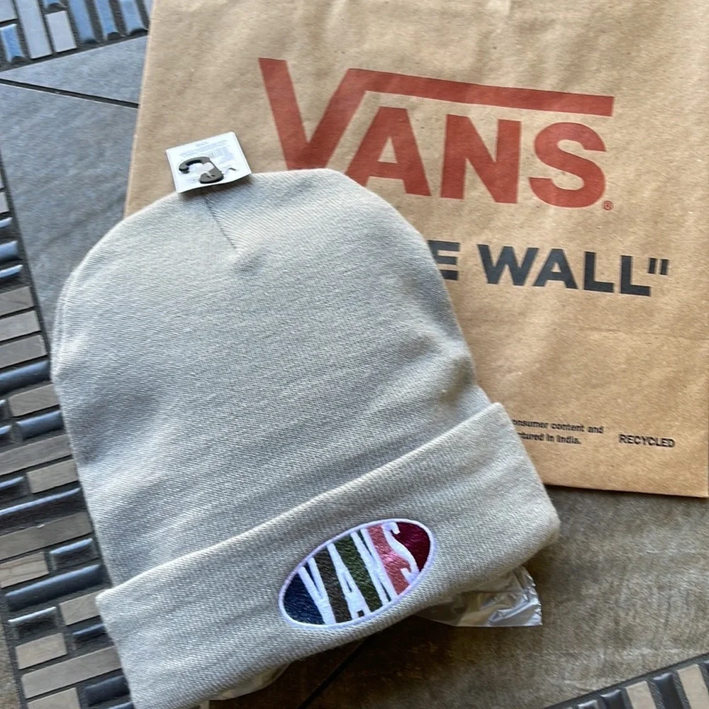 Vans WM Breakin Curf Grey Beanie Skateboarding Hat Women & Men VN0A5GUV8… - Picture 11 of 16